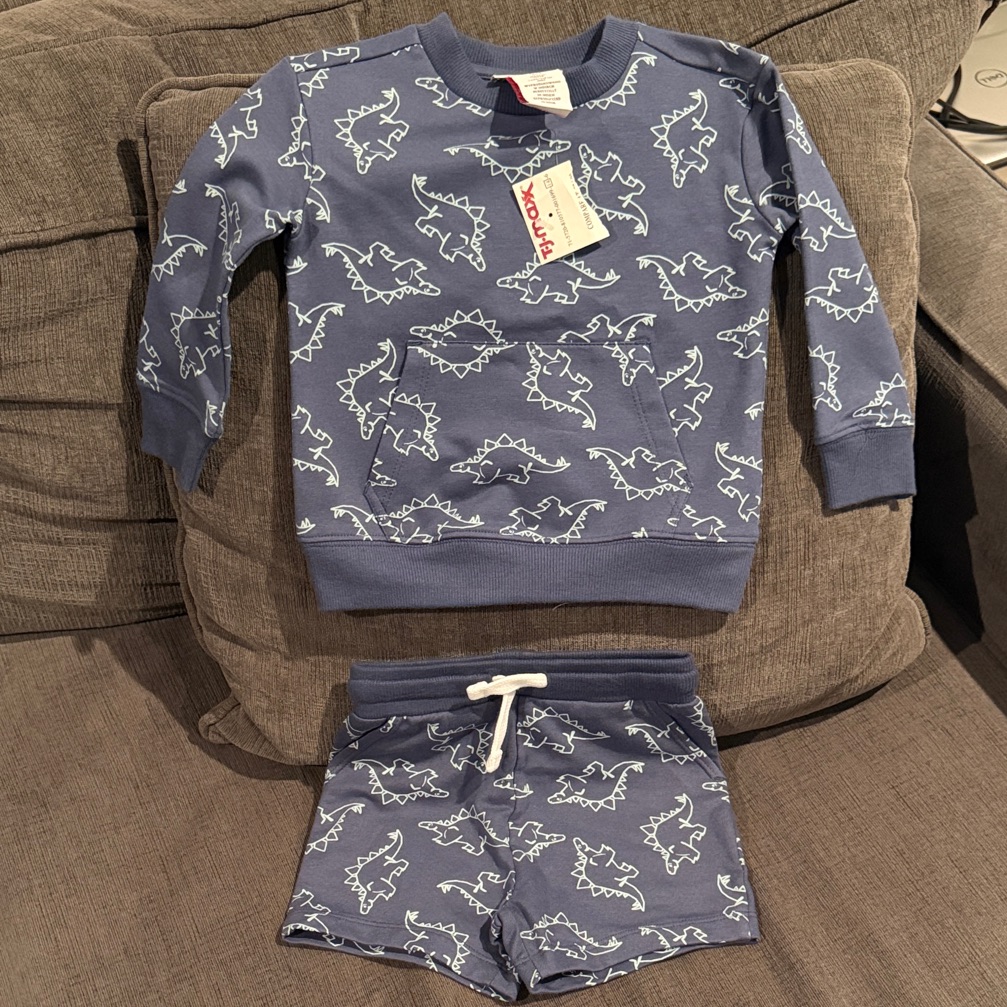 Brand New Flapdoodles 2Piece Set